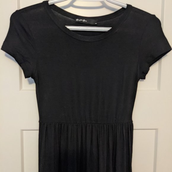 T shirt dress - Picture 2 of 4